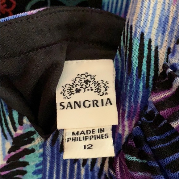 Assortment of clothes - Picture 14 of 16